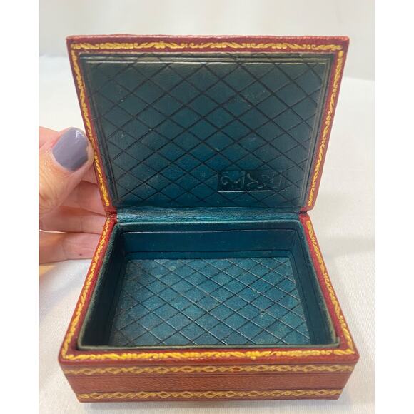 Vintage Small LEATHER LIDDED TRINKET BOX WITH GOLD ACCENT - Picture 3 of 7
